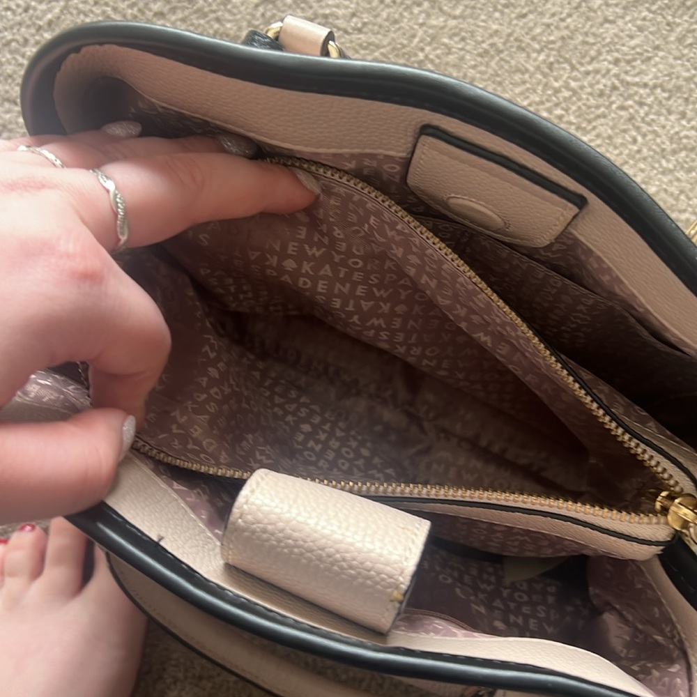 Ladies Kate Spade Purse! - Picture 6 of 11